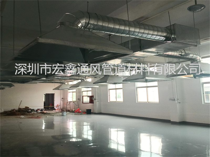 鬆崗五金廠粉（fěn）塵車間排煙管道安裝工程（chéng）案例